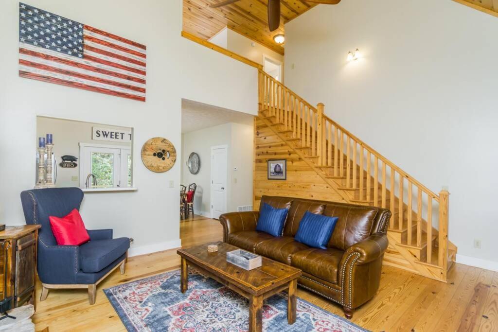 Deerfield Cabin Villa Dahlonega Exterior photo